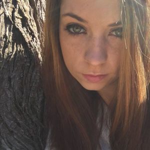 Meet your Posher, Synthia